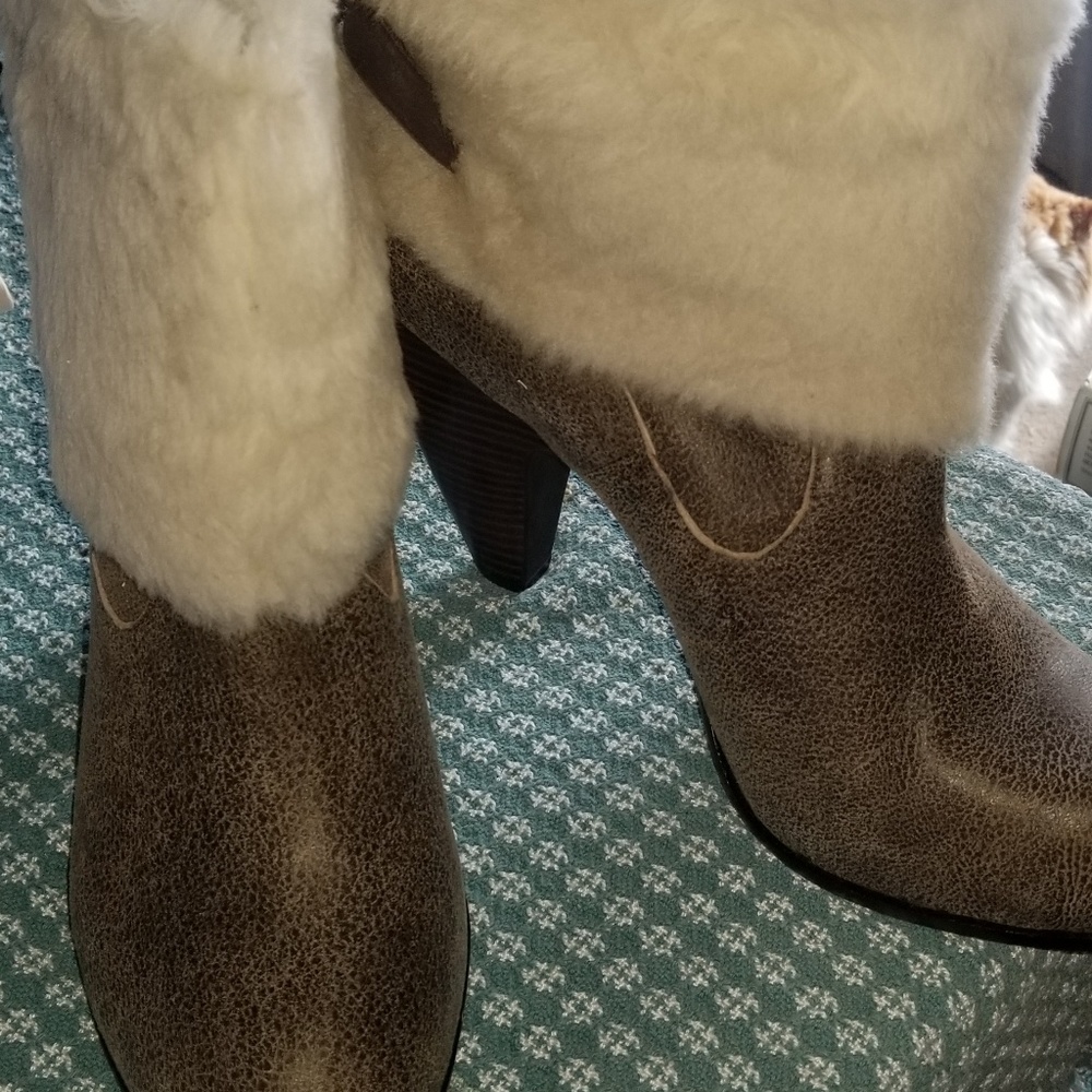 Eddie Bauer boots